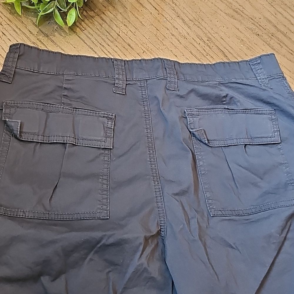 Men's Navy Cargo Shorts Size 34 NWOT - Picture 8 of 10